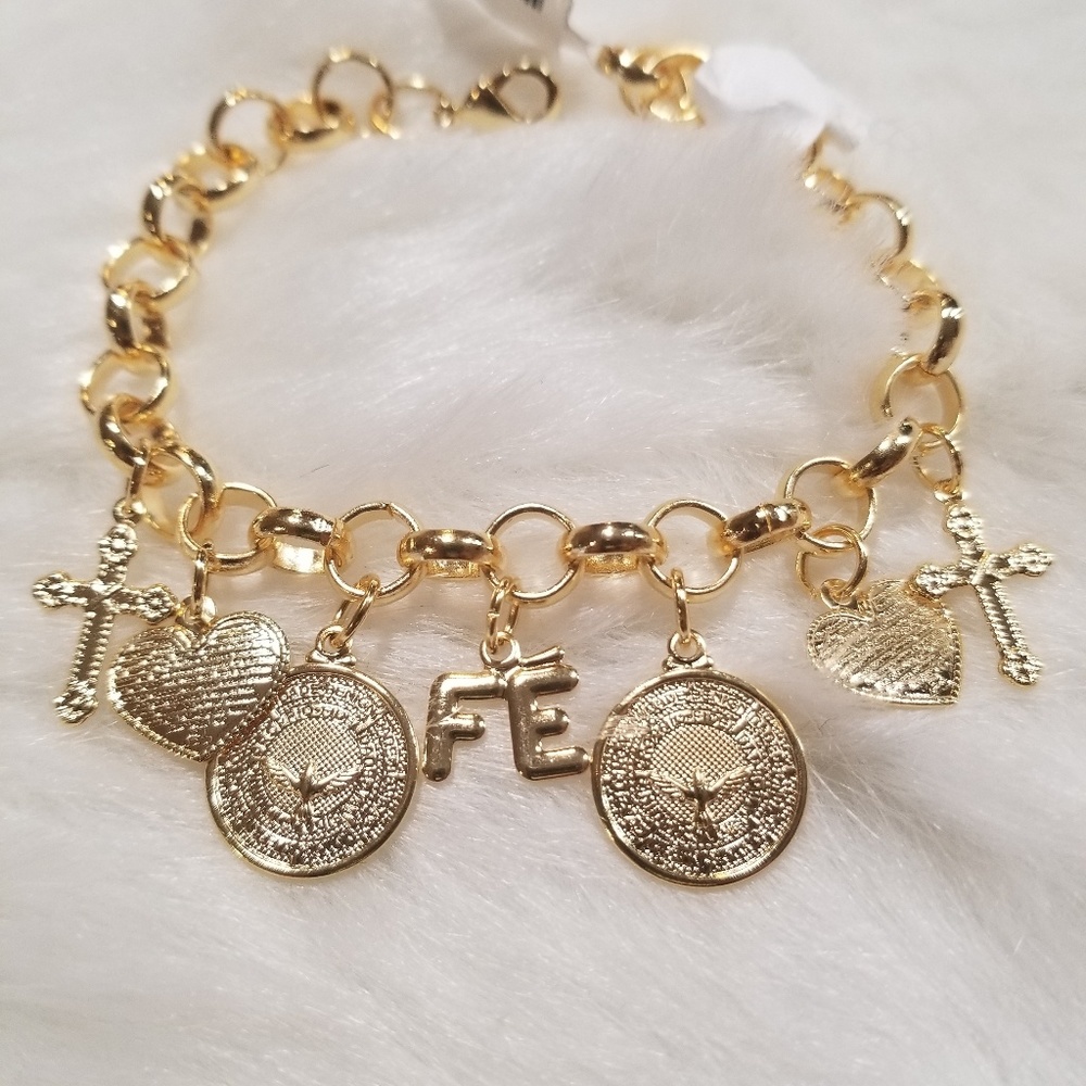 lovely bracelet to sell ... ready to ship 😉